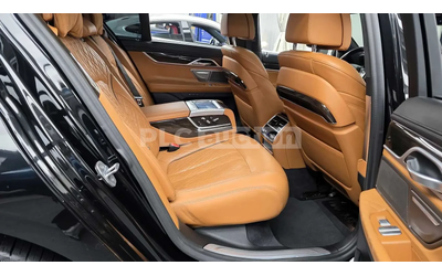 BMW 730 * Дистроник * Лазери * Обдухване * Harman Kardon * - автомобили, коли, обяви за нови и употребявани 9