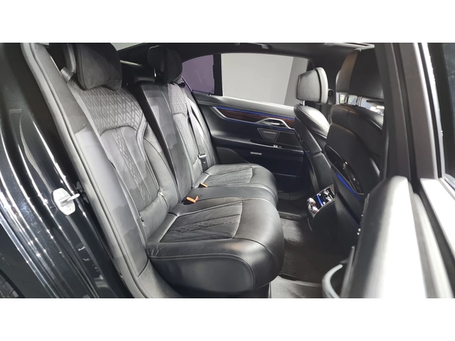 BMW 730 d xDrive - автомобили, коли, обяви за нови и употребявани 11