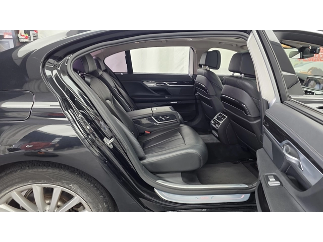 BMW 730 730Ld xDrive - автомобили, коли, обяви за нови и употребявани 15