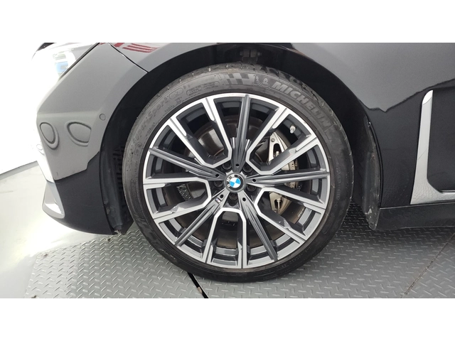 BMW 730 d xDrive M Sport - автомобили, коли, обяви за нови и употребявани 4