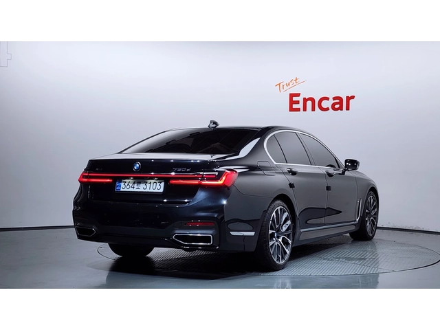 BMW 730 d xDrive M Sport - автомобили, коли, обяви за нови и употребявани 1