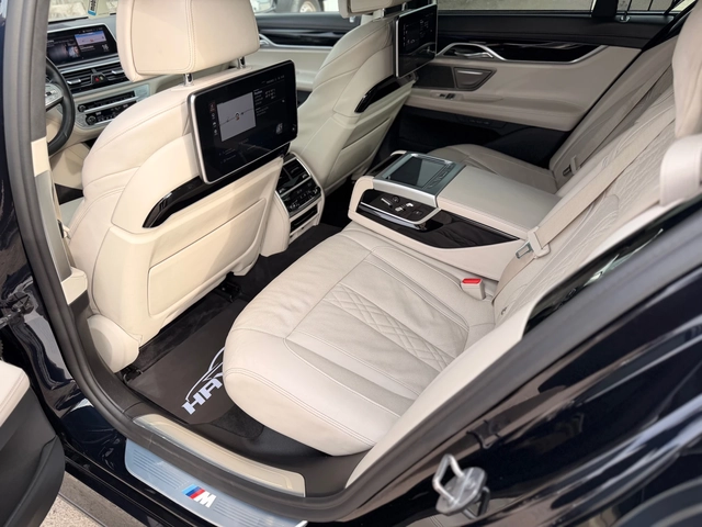 BMW 730 d= xDrive= M-performance= Face= 3xTV= Laser= harma - автомобили, коли, обяви за нови и употребявани 12