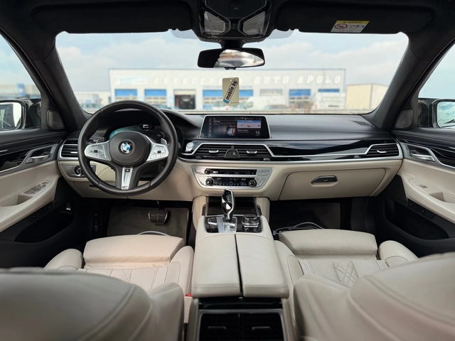 BMW 730 d= xDrive= M-performance= Face= 3xTV= Laser= harma - автомобили, коли, обяви за нови и употребявани 9