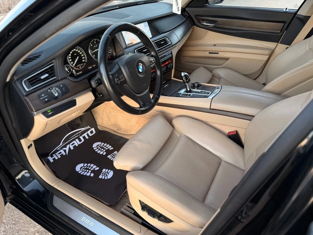 BMW 730 d= Sport= Distronic= Keyless= Soft Close= - автомобили, коли, обяви за нови и употребявани 8
