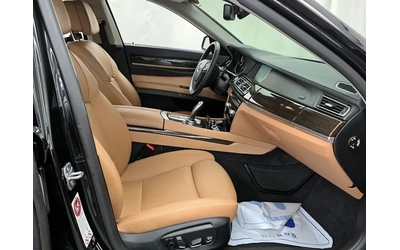 BMW 730 xDrive - автомобили, коли, обяви за нови и употребявани 10