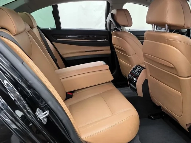 BMW 730 xDrive - автомобили, коли, обяви за нови и употребявани 11