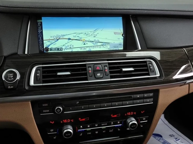BMW 730 xDrive - автомобили, коли, обяви за нови и употребявани 13