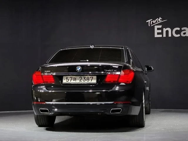 BMW 730 xDrive - автомобили, коли, обяви за нови и употребявани 3