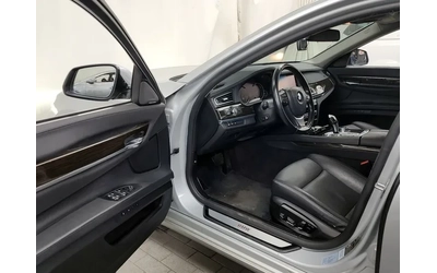 BMW 730 xDrive - автомобили, коли, обяви за нови и употребявани 9