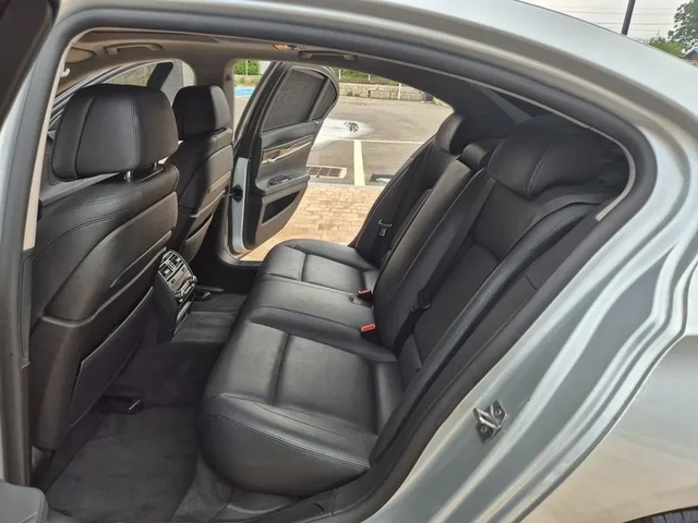 BMW 730 xDrive - автомобили, коли, обяви за нови и употребявани 14