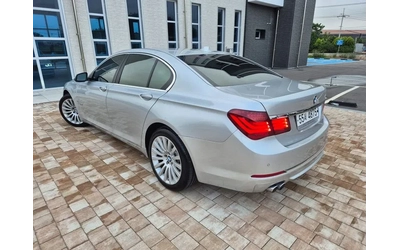 BMW 730 xDrive - автомобили, коли, обяви за нови и употребявани 5