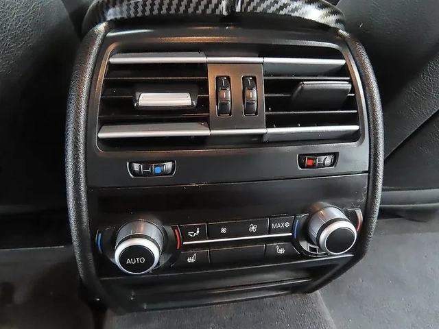 BMW 730 xDrive - автомобили, коли, обяви за нови и употребявани 10