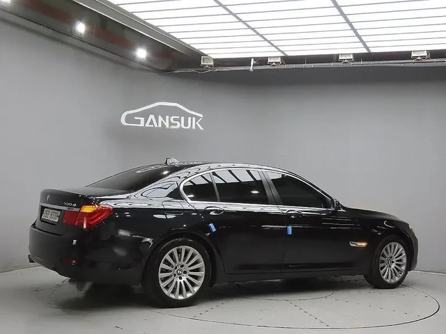 BMW 730 xDrive - автомобили, коли, обяви за нови и употребявани 3