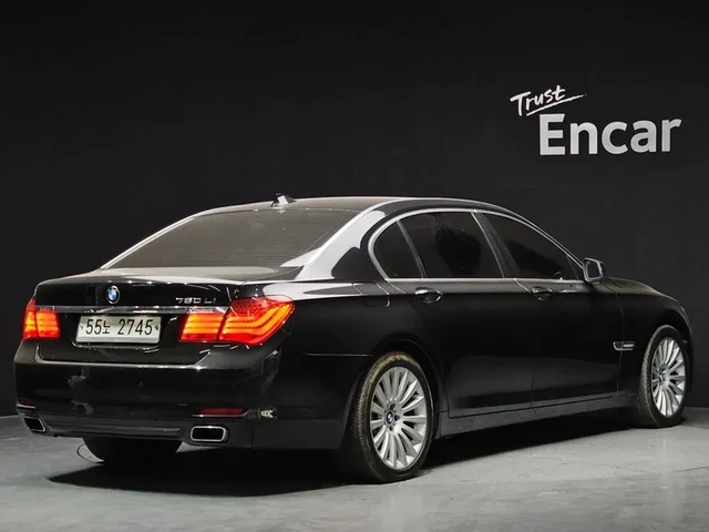 BMW 730 - автомобили, коли, обяви за нови и употребявани 1