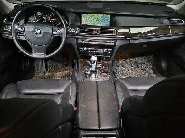 BMW 730 - автомобили, коли, обяви за нови и употребявани 6