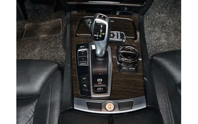 BMW 730 - автомобили, коли, обяви за нови и употребявани 8