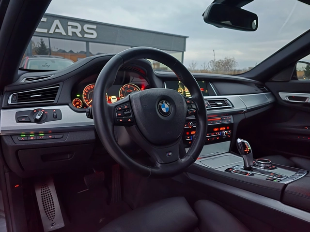 BMW 730 M pack * Vacuum* Head Up* Digital* Distronik* - автомобили, коли, обяви за нови и употребявани 9