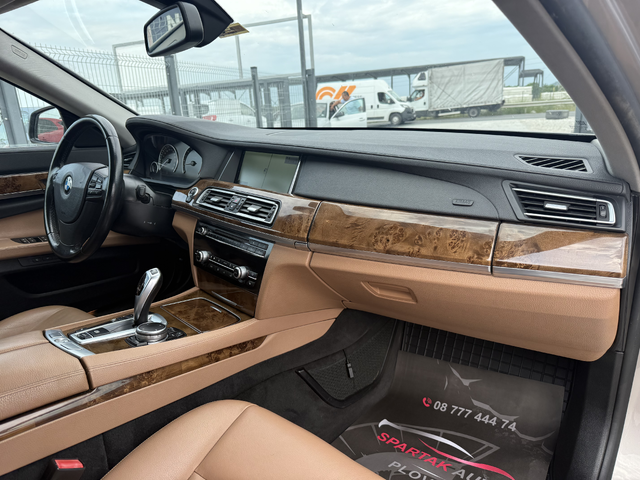 BMW 730 D* LONG* 2015г.* FACE* 202.000KM* СЕРВИЗНА ИСТОРИЯ - автомобили, коли, обяви за нови и употребявани 12