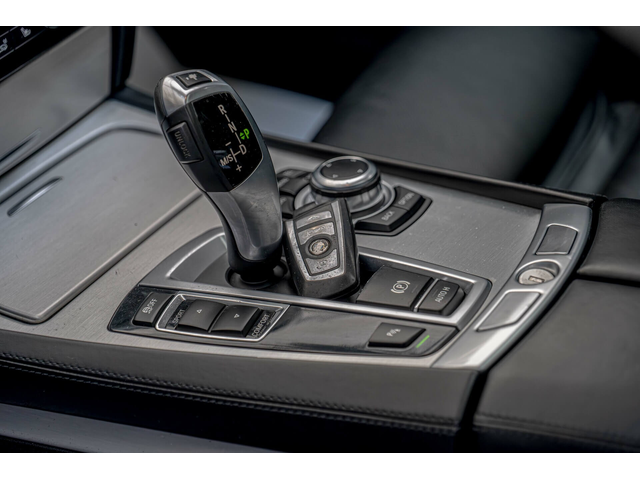 BMW 730 М Packet/Дистроник/Вакум/Камера/Обдухване/HuD/Пътни ленти - автомобили, коли, обяви за нови и употребявани 11