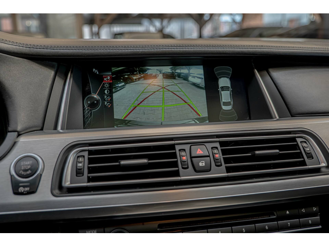 BMW 730 М Packet/Дистроник/Вакум/Камера/Обдухване/HuD/Пътни ленти - автомобили, коли, обяви за нови и употребявани 14