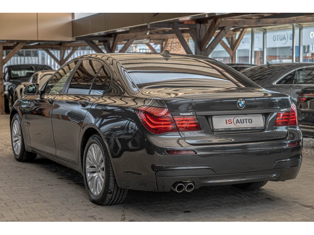 BMW 730 М Packet/Дистроник/Вакум/Камера/Обдухване/HuD/Пътни ленти - автомобили, коли, обяви за нови и употребявани 4