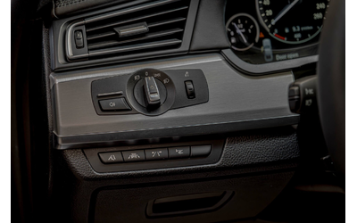 BMW 730 М Packet/Дистроник/Вакум/Камера/Обдухване/HuD/Пътни ленти - автомобили, коли, обяви за нови и употребявани 7