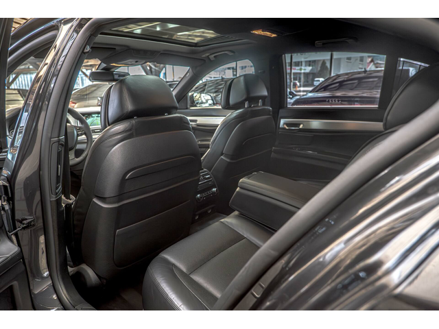 BMW 730 М Packet/Дистроник/Вакум/Камера/Обдухване/HuD/Пътни ленти - автомобили, коли, обяви за нови и употребявани 9