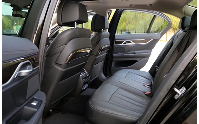 BMW 730d 730d - автомобили, коли, обяви за нови и употребявани 6