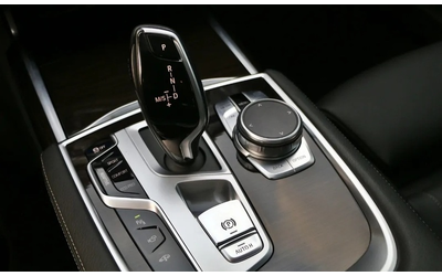 BMW 730d 730d - автомобили, коли, обяви за нови и употребявани 7