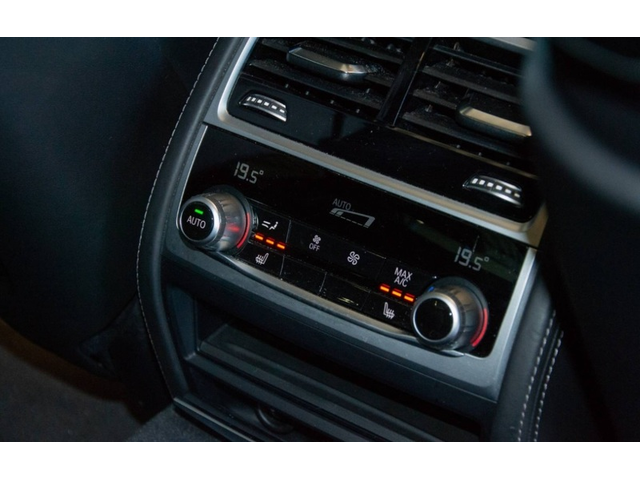 BMW 730d 730d xDrive  - автомобили, коли, обяви за нови и употребявани 9