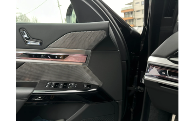 BMW 740 xd M Black Pack B&W Theater Screen Automatic Doors - автомобили, коли, обяви за нови и употребявани 6