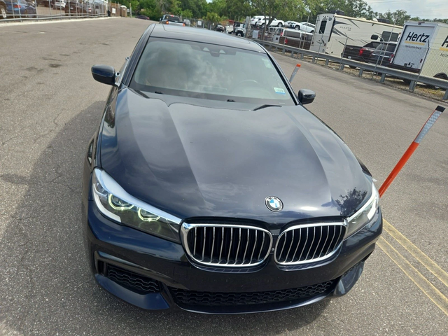BMW 740 L M PACK FULL MAX* HARMAN* ASSISTANT* ПАНО* 360* - автомобили, коли, обяви за нови и употребявани 1