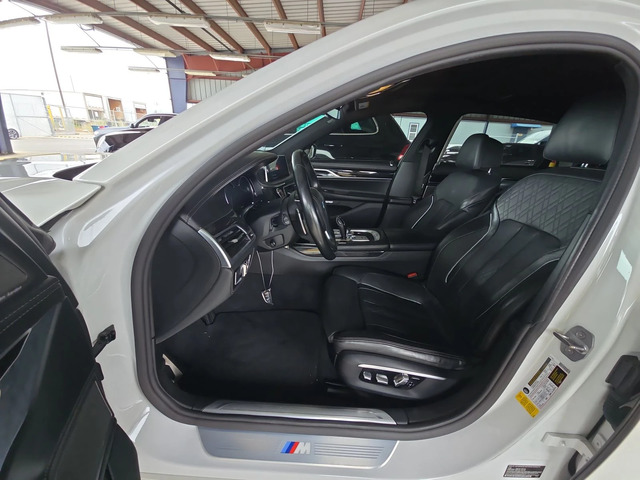 BMW 740 M PACK SHADOWLINE* HEAD UP* KEYLESS* КАМЕРА* АВТО - автомобили, коли, обяви за нови и употребявани 6