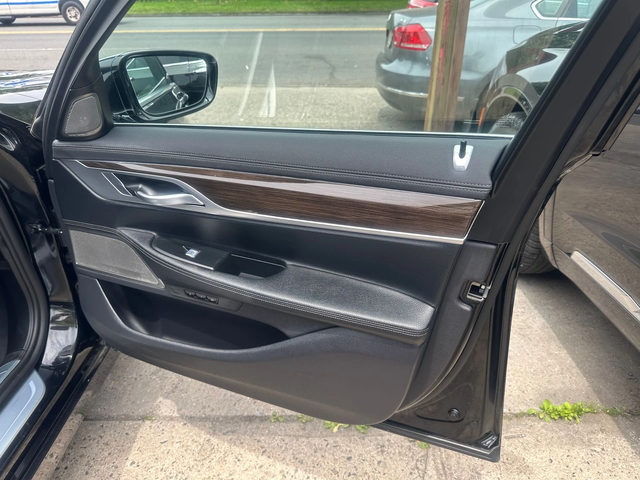 BMW 740 2020* HARMAN* 360* AUTOPARK* KEYLESS* LANE ASSIST* - автомобили, коли, обяви за нови и употребявани 16