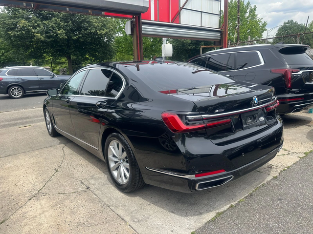 BMW 740 2020* HARMAN* 360* AUTOPARK* KEYLESS* LANE ASSIST* - автомобили, коли, обяви за нови и употребявани 4