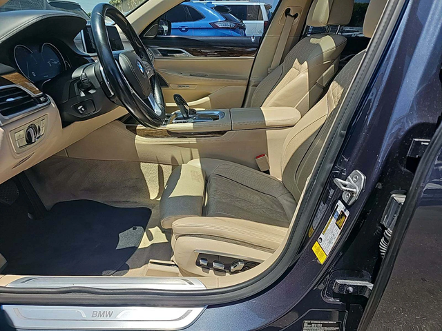 BMW 740 HEADUP* 360* DISTRONIK* AMBIENT* ОБДУХ* HARMAN* KE - автомобили, коли, обяви за нови и употребявани 6