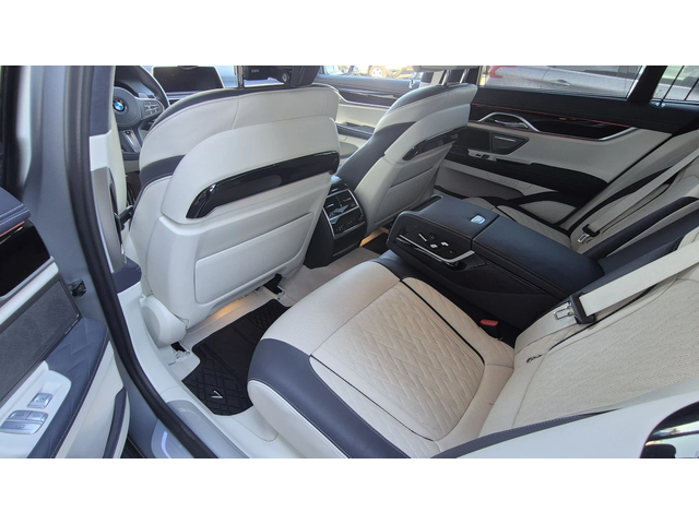 BMW 740 X-Drive* Full M-Pack* Head-up* 360 Cam* Laser - автомобили, коли, обяви за нови и употребявани 11