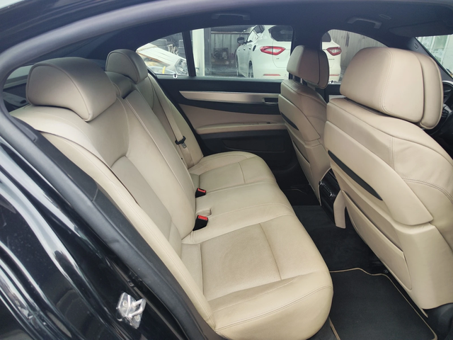 BMW 740 MPAK* PODGREV* OBDUH* CAMERA* LIZING - автомобили, коли, обяви за нови и употребявани 6