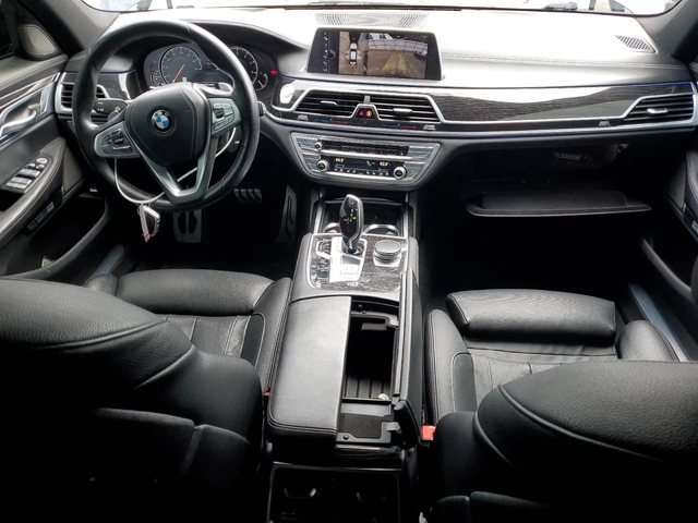 BMW 740 Li* M-PACK* HARMAN* 360* ОБДУХВАНЕ* АВТО КРЕДИТ - автомобили, коли, обяви за нови и употребявани 7