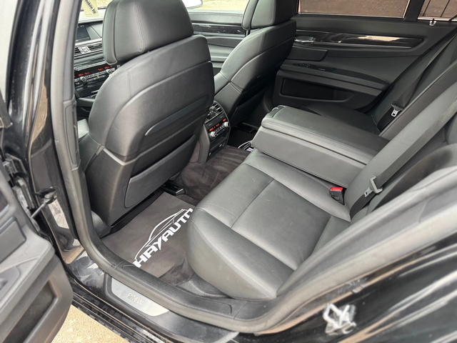 BMW 740 I= M-pack= Distronic= Head Up Display= Keyless Go= - автомобили, коли, обяви за нови и употребявани 13