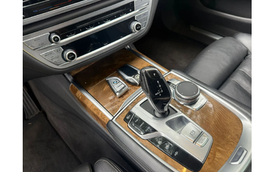 BMW 740 ОЧАКВАН ВНОС BMW 740d M Sport* LASER* 360* H - автомобили, коли, обяви за нови и употребявани 11