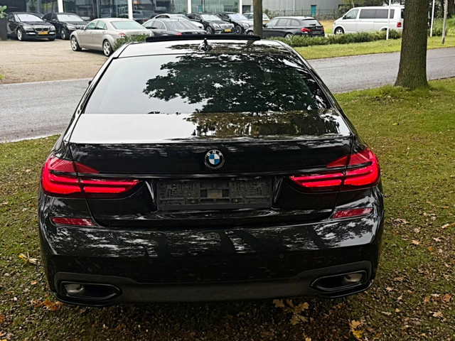 BMW 740 ОЧАКВАН ВНОС BMW 740d M Sport* LASER* 360* H - автомобили, коли, обяви за нови и употребявани 5