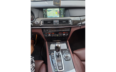 BMW 740 - автомобили, коли, обяви за нови и употребявани 10