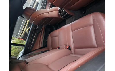 BMW 740 - автомобили, коли, обяви за нови и употребявани 9