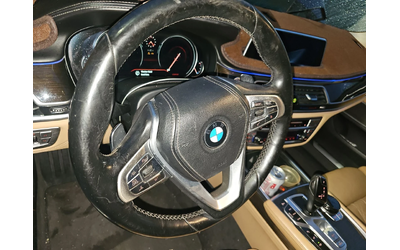 BMW 740 i xDrive - автомобили, коли, обяви за нови и употребявани 10