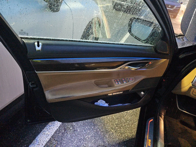 BMW 740 i xDrive - автомобили, коли, обяви за нови и употребявани 9