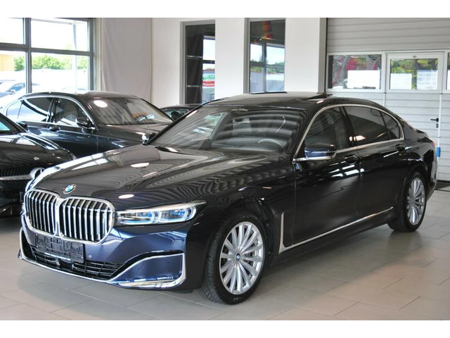 BMW 740 Ld xDrive - автомобили, коли, обяви за нови и употребявани 0