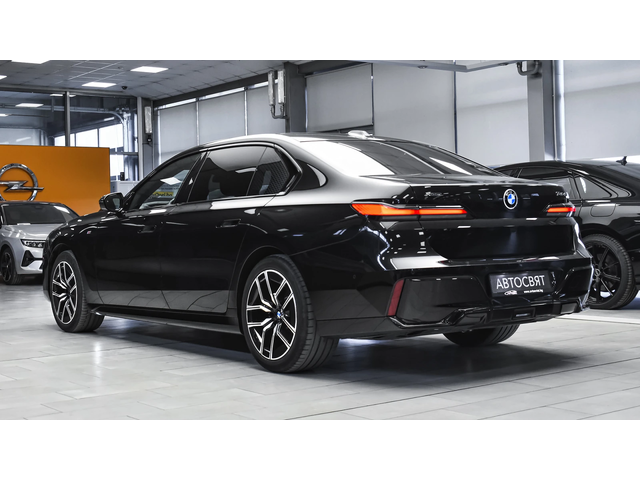 BMW 740 d xDrive M Sport Mild Hybrid Sportautomatic - автомобили, коли, обяви за нови и употребявани 6