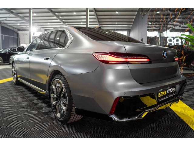 BMW 740 D XDRIVE LONG M SPORT ПАНО B&W ЛИЗИНГ 100% - автомобили, коли, обяви за нови и употребявани 5