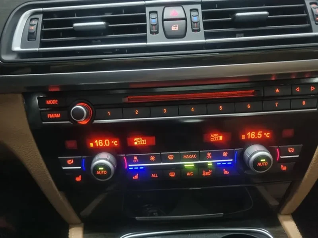 BMW 740 d xDrive - автомобили, коли, обяви за нови и употребявани 15